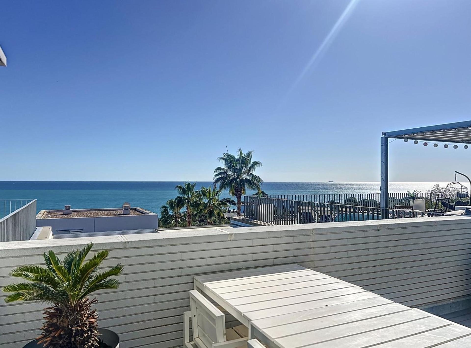 Duplex Vistas Mar Con Piscina Appartement