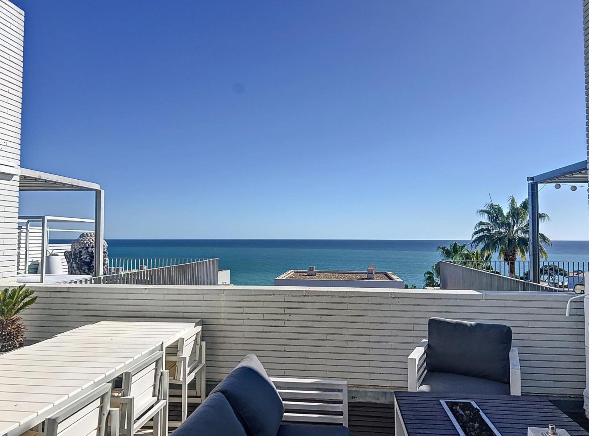 Duplex Vistas Mar Con Piscina Appartement